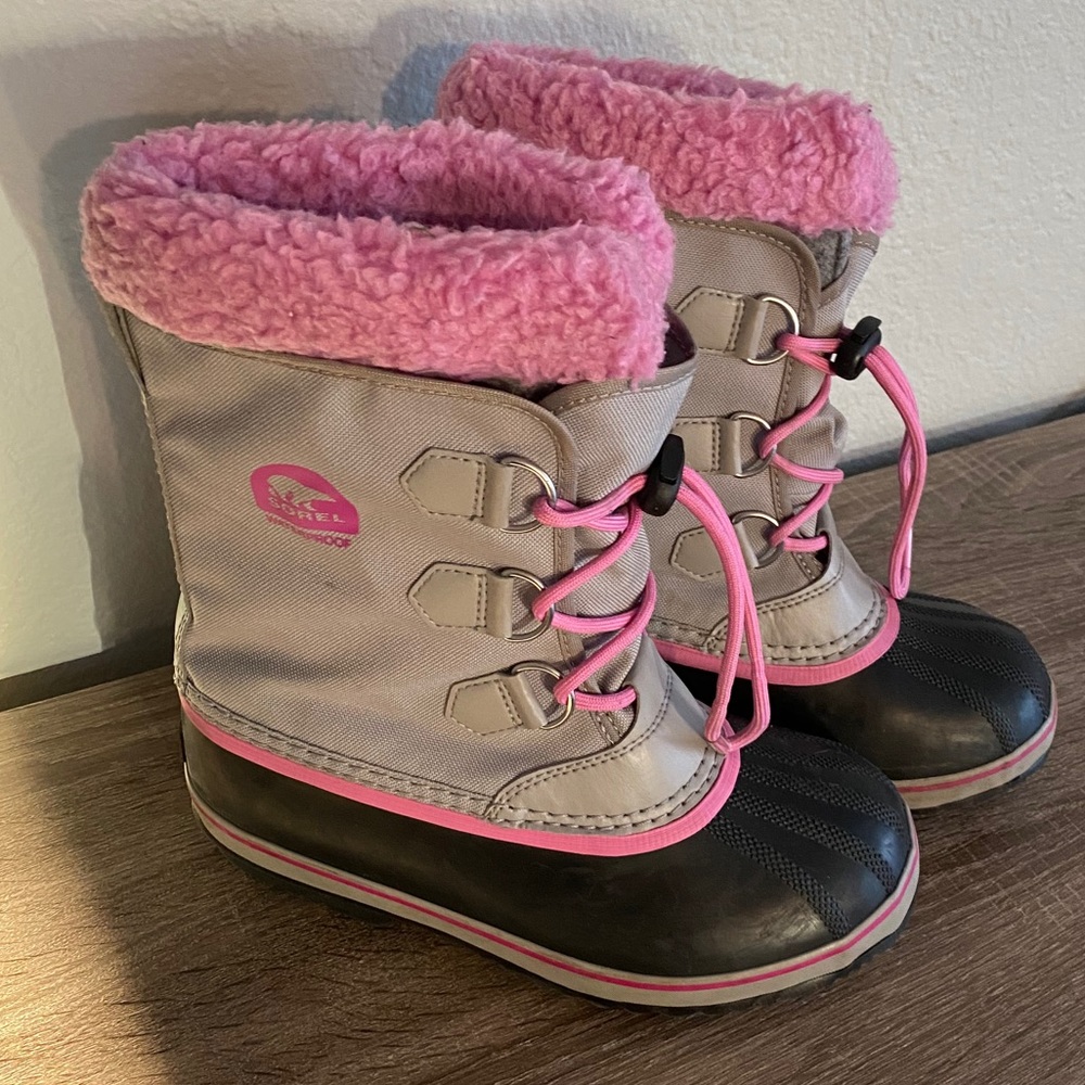 SOREL Yoot Pac Waterproof snow boots kid 5 pink